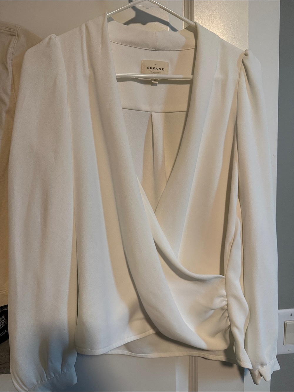 Sezane Abelia blouse viscose machine wash size 36